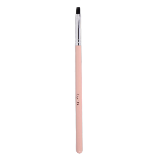 L119 Lip Brush